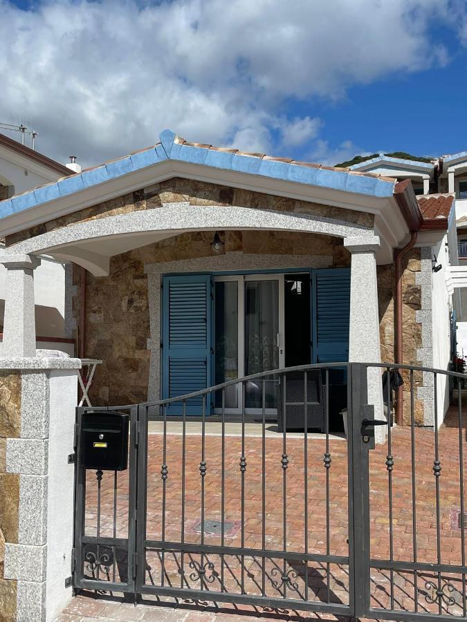 La Perla Del Mare 2 Bed & Breakfast La Caletta Exterior photo
